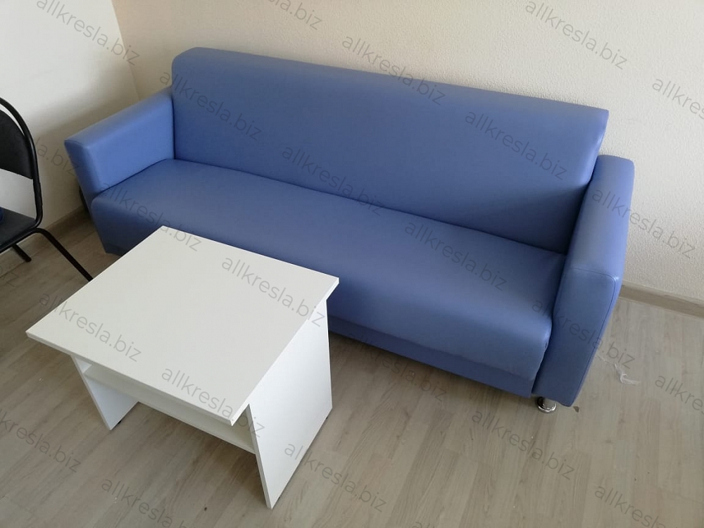 Реализованный проект - Белая офисная мебель. Конференц стол плюс шкафчики и диван